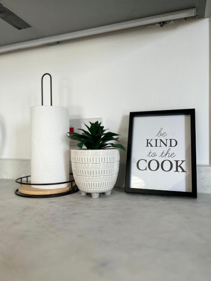 Madison Court Apartments هيميل هيمبستيد المظهر الخارجي الصورة